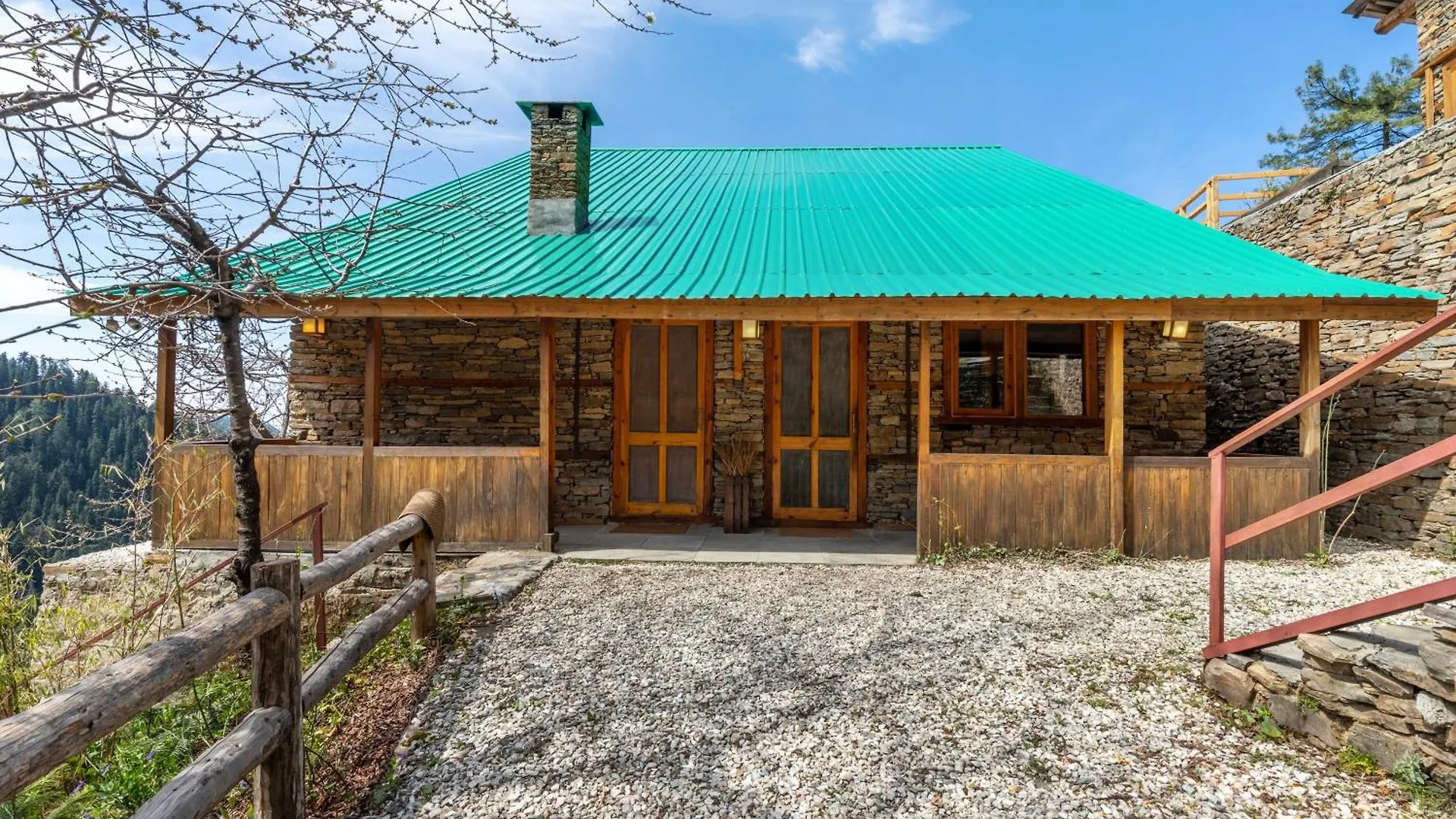 Elivaas 4 Bhk With Garden & Sauna - Skylounge Shimla Villa
