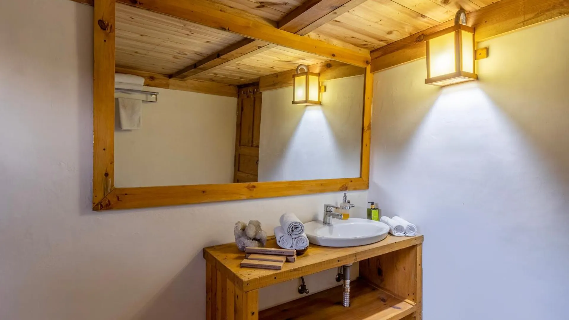 Villa Elivaas 4 Bhk With Garden & Sauna - Skylounge Shimla