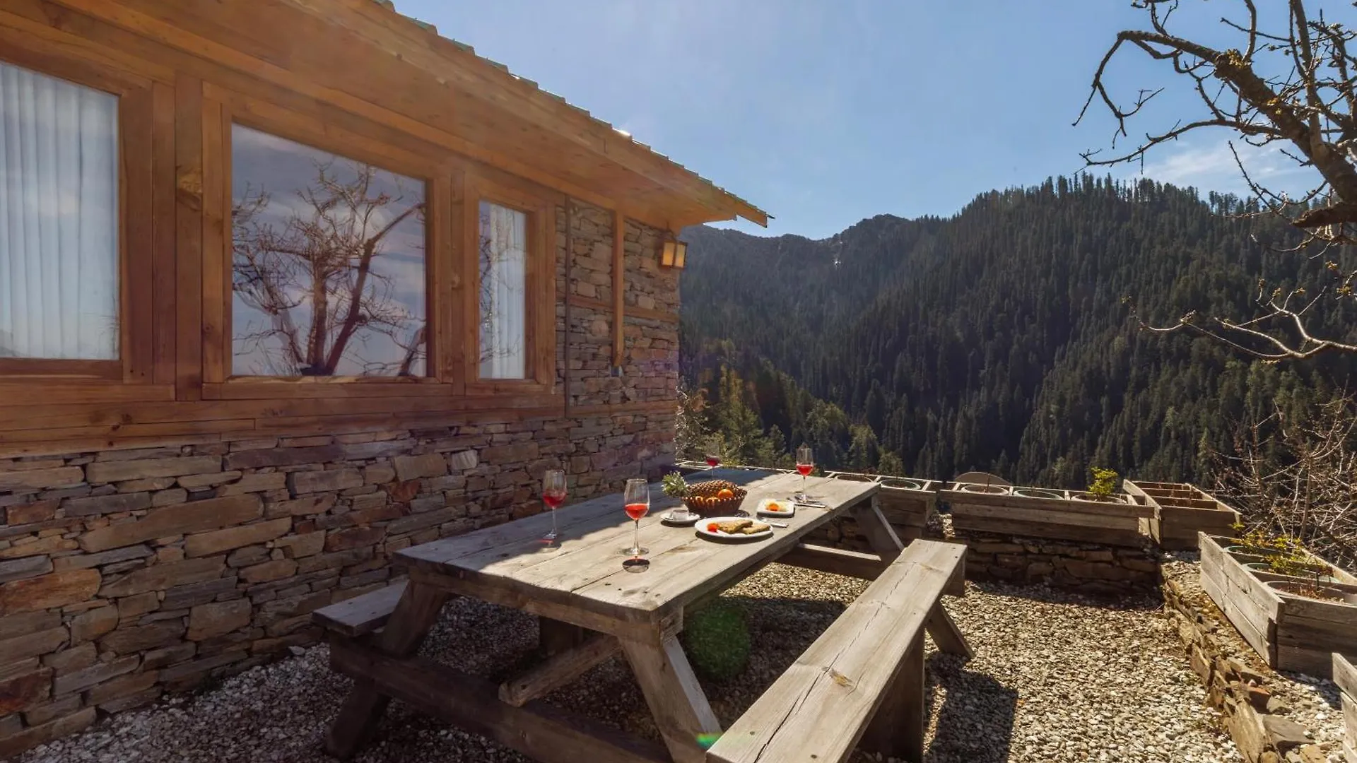 Elivaas 4 Bhk With Garden & Sauna - Skylounge Shimla