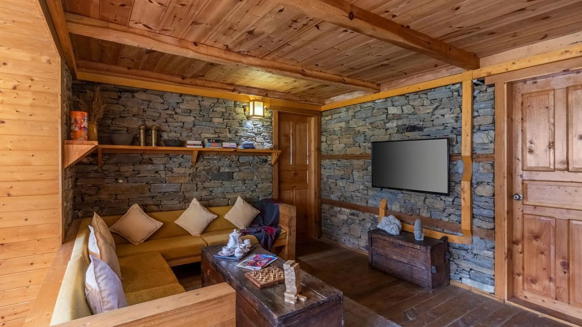 Elivaas 4 Bhk With Garden & Sauna - Skylounge Shimla Indien